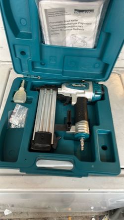 Makita AF505 18g brad nailer