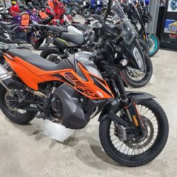 2021 KTM 890 Adventure 