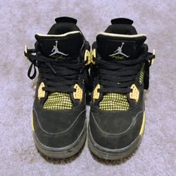Jordan 4 Retro THUNDER