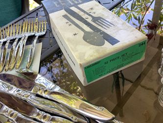 Firebird 52-piece flatware set by Wm. A. Rogers (Oneida Ltd.)  missing 3 dinner forks NEW IN BOX PICK UP SYLMAR
