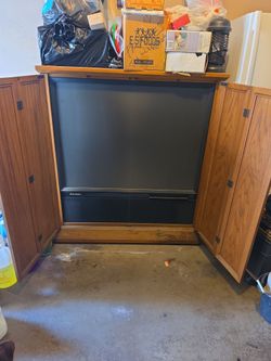 80s Mitsubishi TV