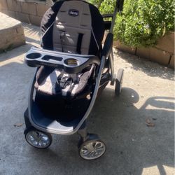 Baby Stroller 👶🏽  Use But In Good Conditions 
