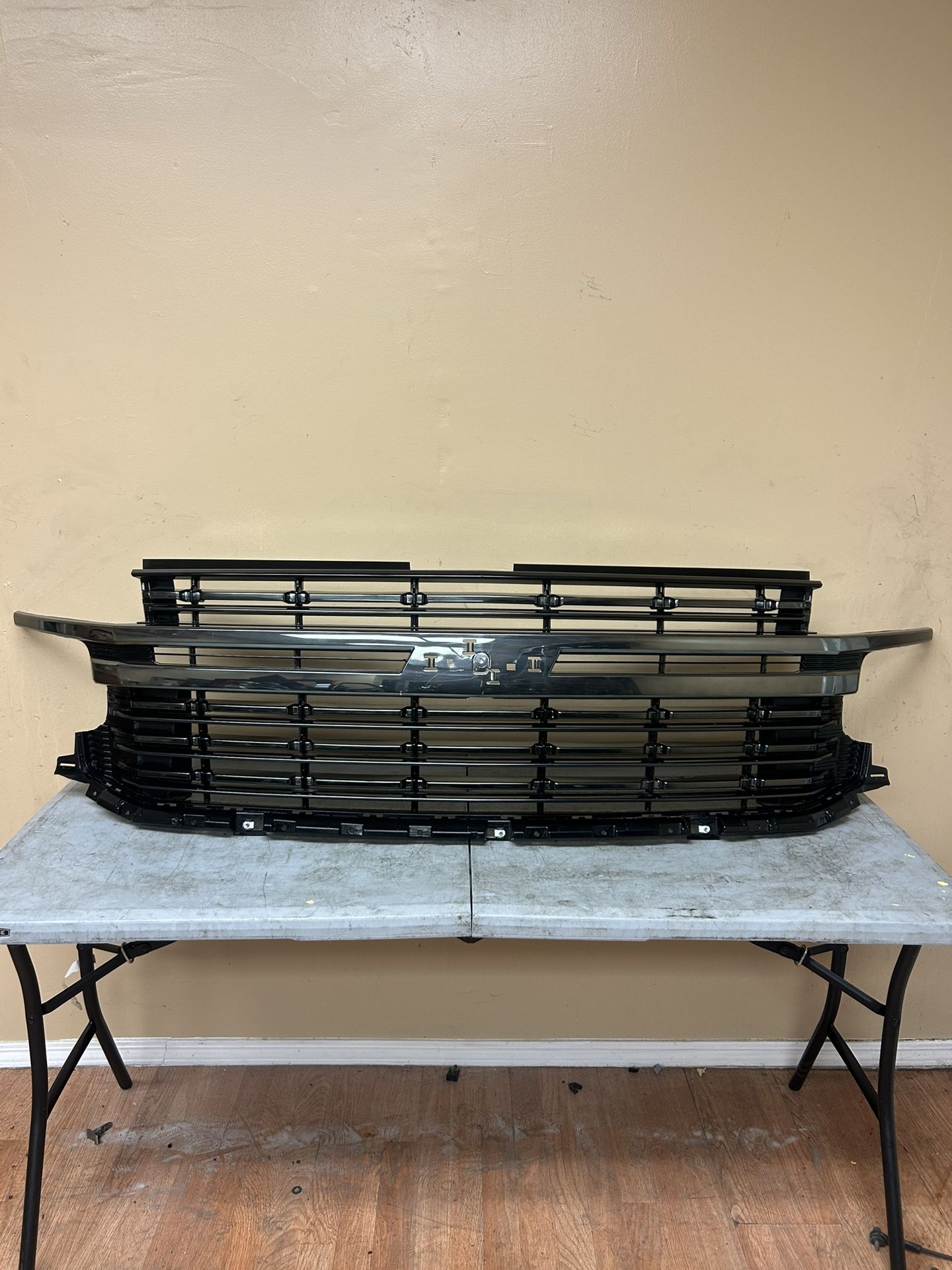 2021 2022 2023 2024 Chevy Tahoe Suburban Grille Oem