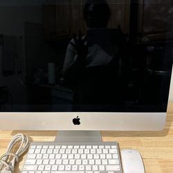 21.5 Apple Monitor, Wireless keyboard, Wireless Mouse