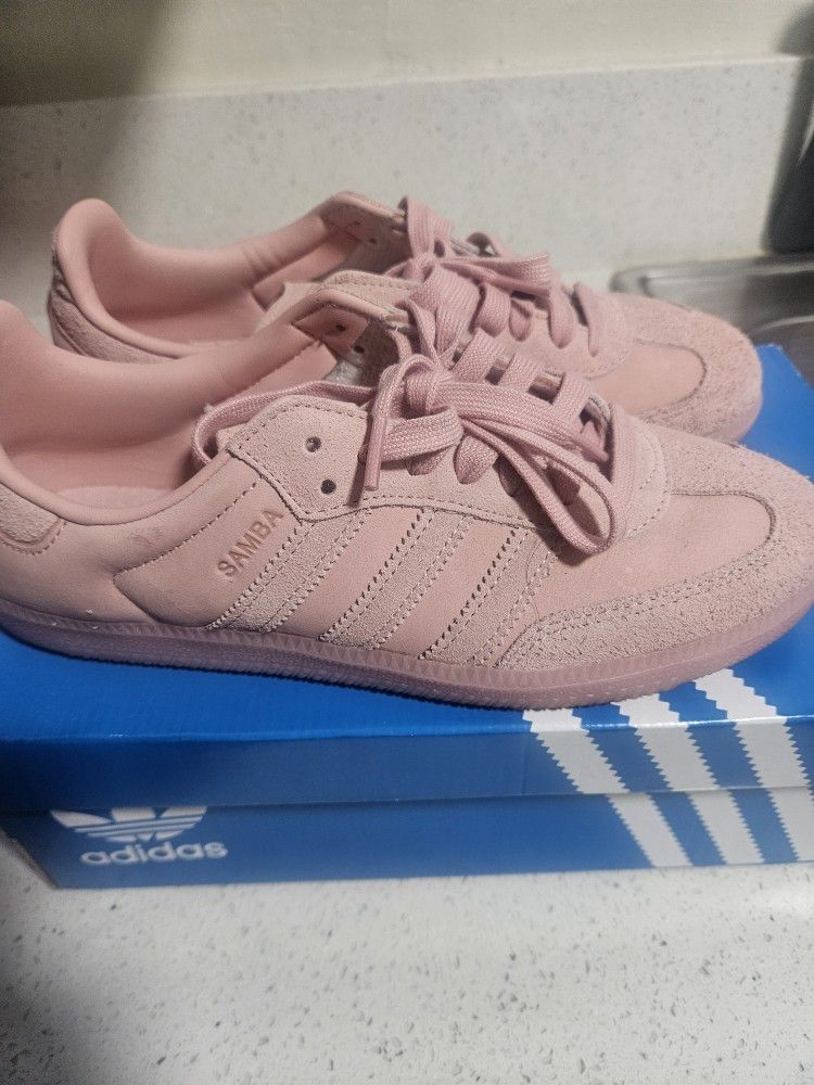 Samba OG J Size 7 like New $40