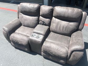Loveseat Couch Sofa - Dual Electric Recliners w/ USB Ports