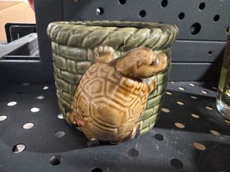Vintage Turtle Planter / Cache Pot 🐢🌿