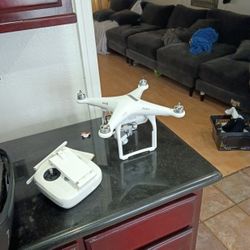 DJI PHANTOM PROFESSIONAL I LOVE IT BUT HAVE TO SALE IT