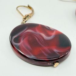 VTG Burgundy Red Swirl Resin Drop Earrings Oval Dangle Chic Festival