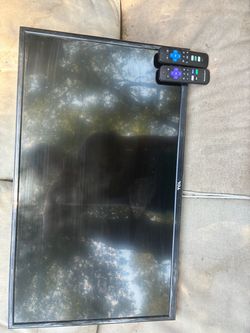 Roku tv comes with 2 remotes