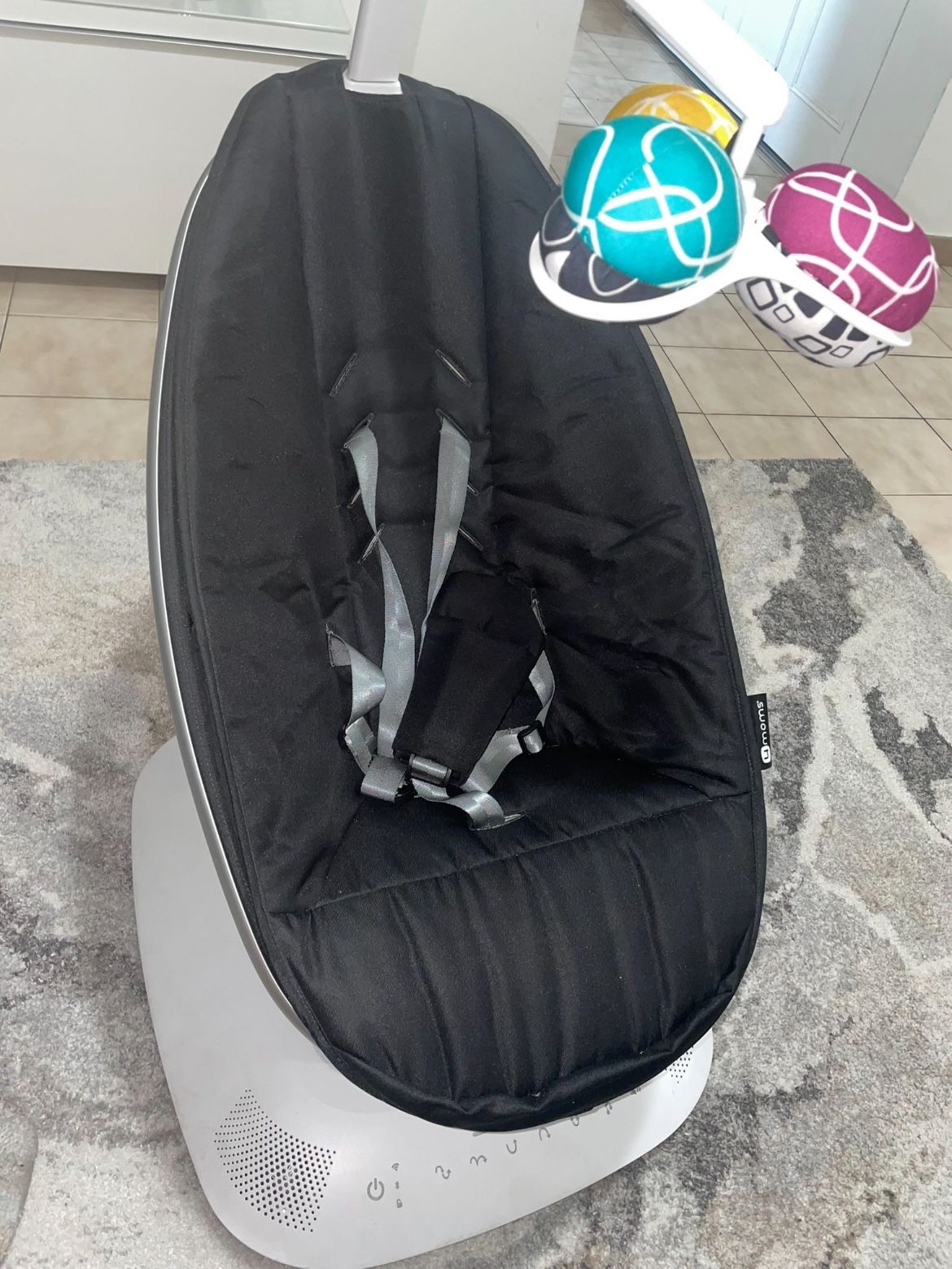 4moms mamaRoo Multi-Motion Baby Swing Smart Connectivity - Black