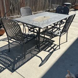 Outdoor Table, Patio Aluminum, Umbrella 