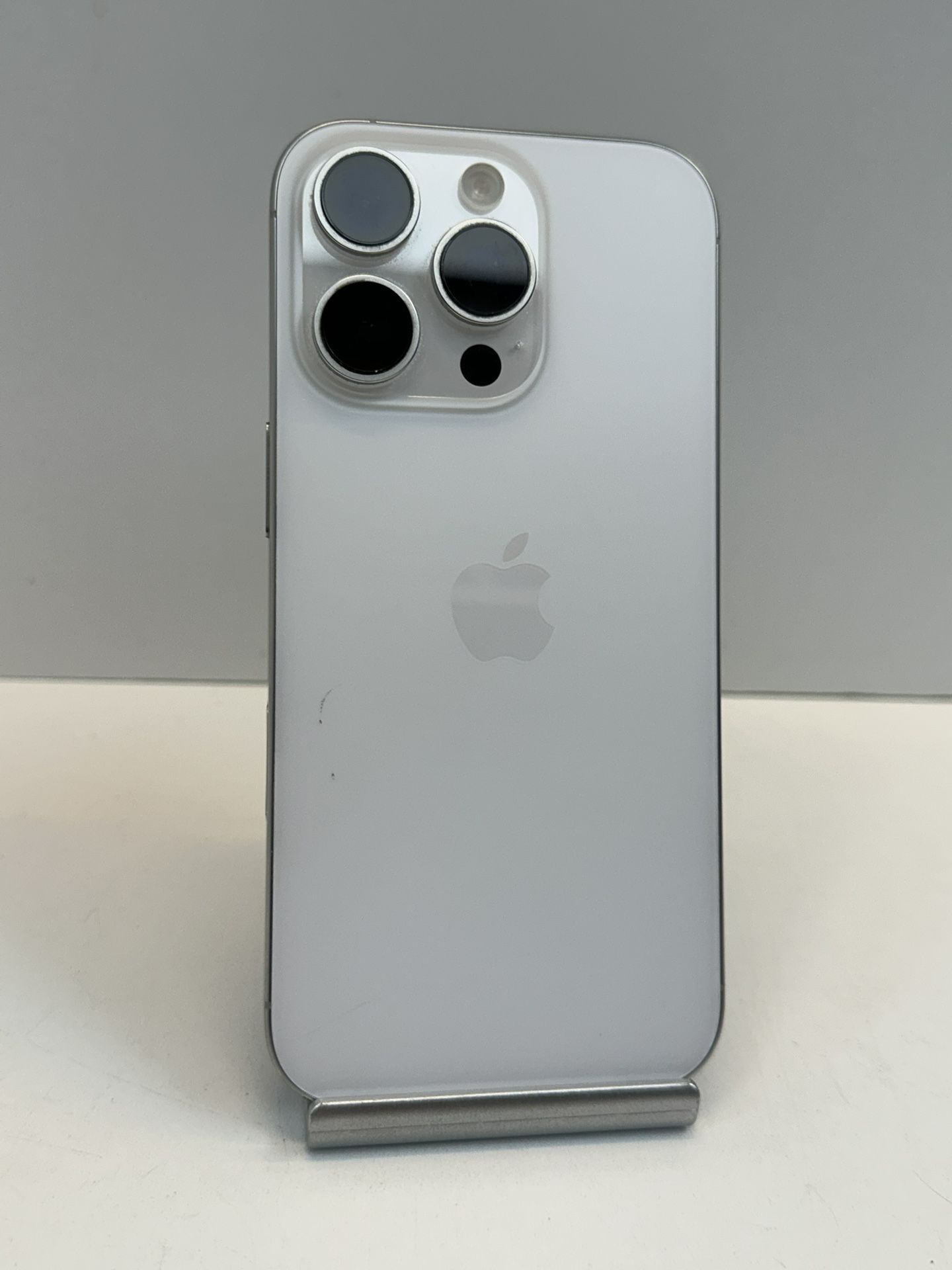 Apple iPhone 16 PRO 256gb. ( Fully Unlocked Device )