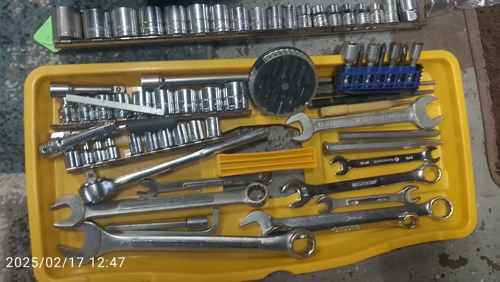 TOOLS COMPLETE SETS
