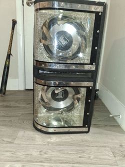 Dual Subwoofer Speaker Box