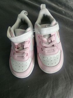 Nike Toddler Sneakers White and Pink