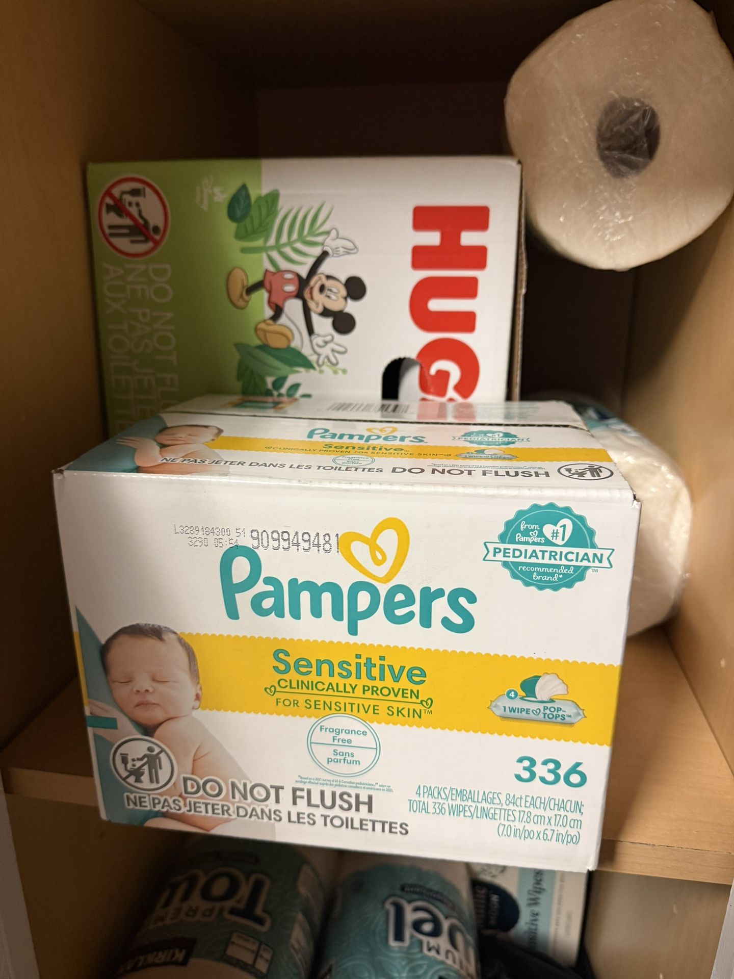 Pampers wipes