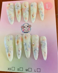 Press-On Nails Floral Stiletto with Rhinestones $5