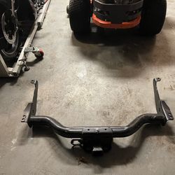2004-2015 Nissan Titan Tow Hitch Mount Nissan OEM