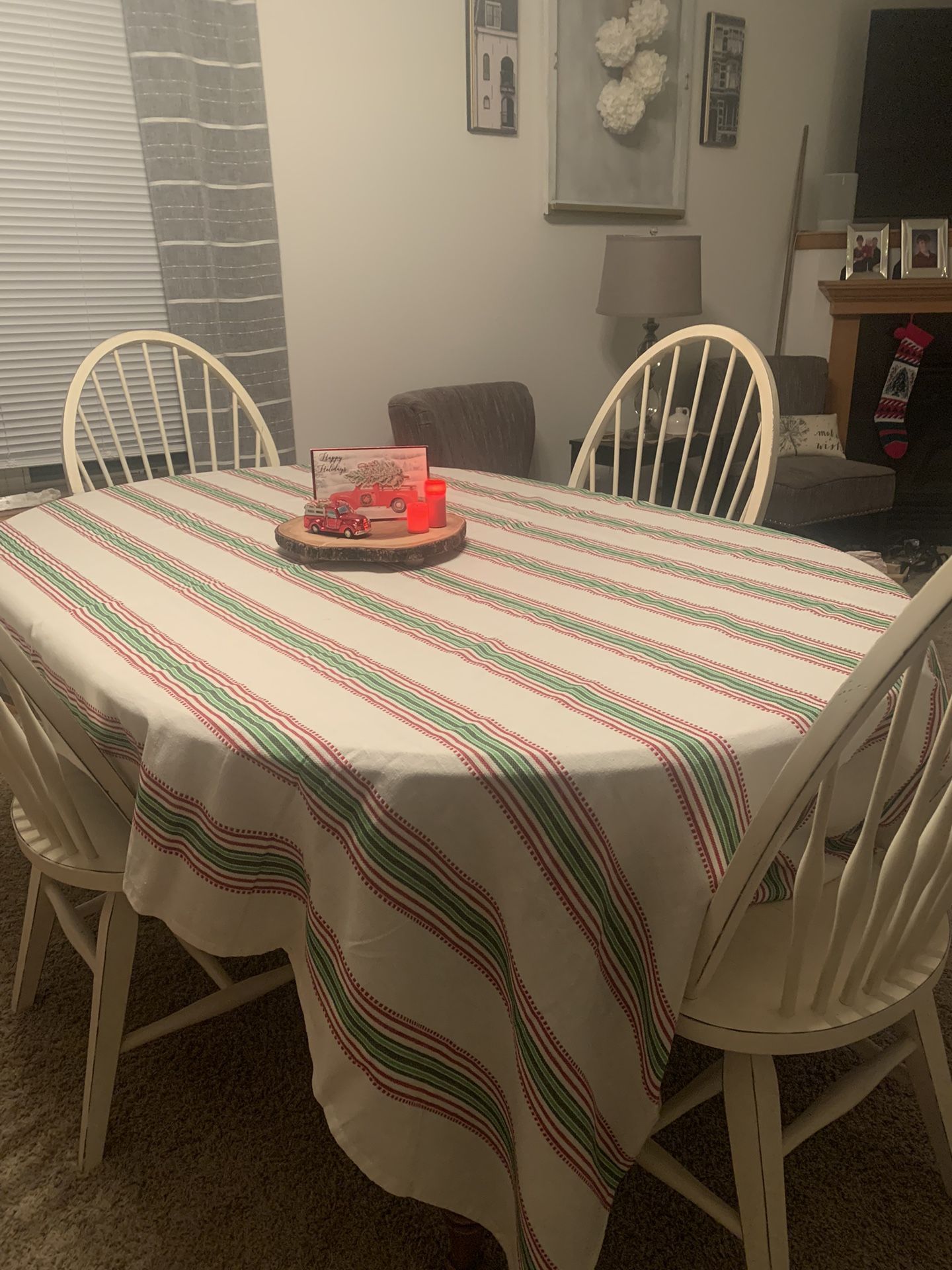 Holiday table cloth 