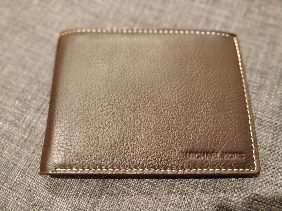 New men's Michael Kors wallet