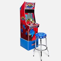 Clot Arcade with Stool
