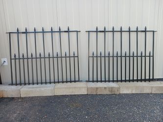 Vigoro Empire 29"x38"- Black Steel 3-Rail Fence Panels - Single Panel