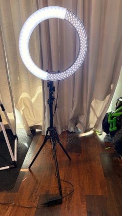 Neewer  ring light