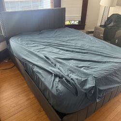 Queen Size Bedframe