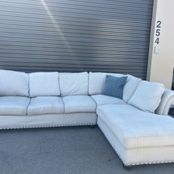Sectional Couch 