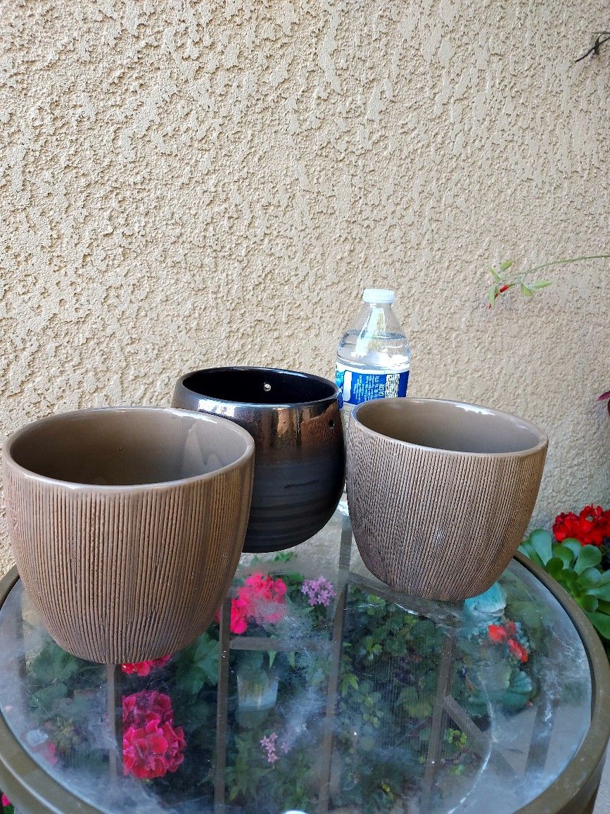 Ceramic 5"inches Pots $6 EACH or 3×$12