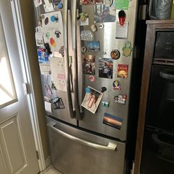 GE® ENERGY STAR® 18.6 Cu. Ft. Counter-Depth French-Door Refrigerator