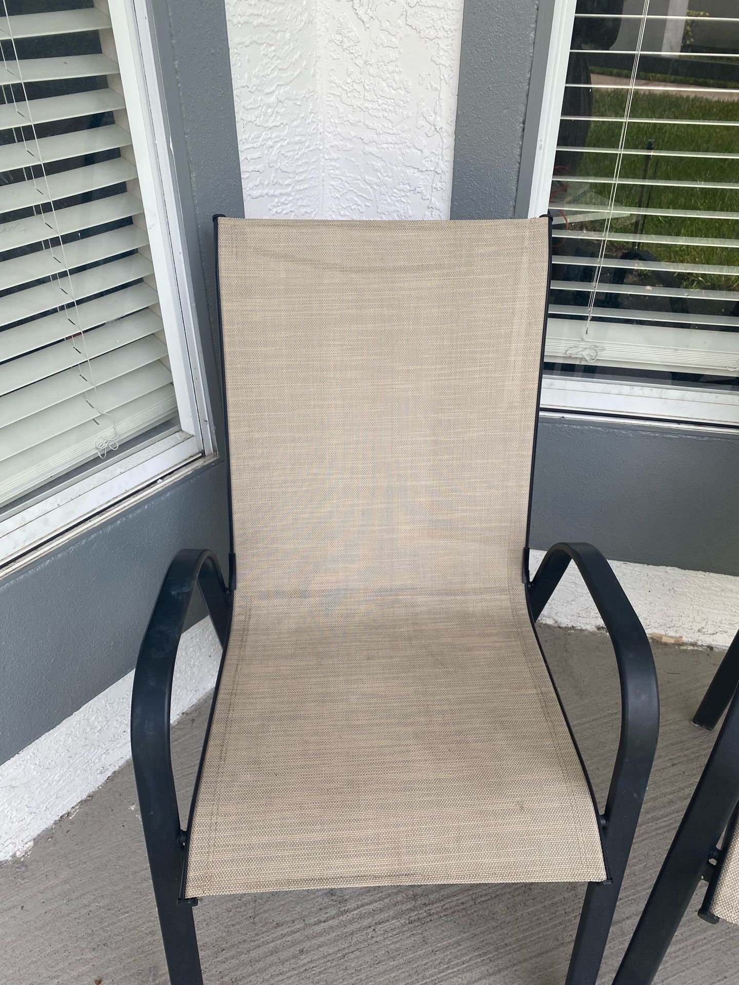 2 Set Patio Chairs