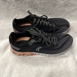 On Cloud Women’s Shoes size 10