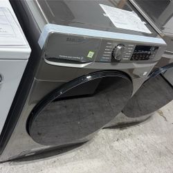 Frontload Washer And Gas Dryer Set 