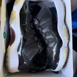 Air Jordan XI  72-10