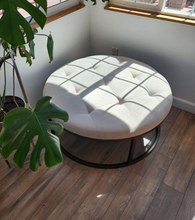 Round Tufted Ottoman 