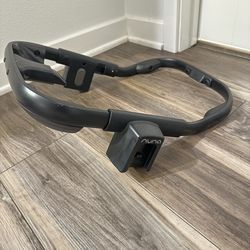 Nuna PIPA Car Seat Adapter Ring – Excellent Condition