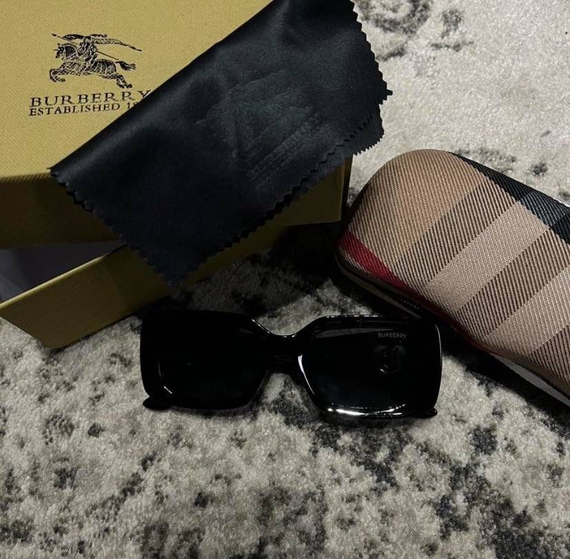 Burberry Rectangle Black Sunglasses W/ Gold TB Logo & Plaid Case