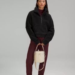 Lululemon crossbody bag brand new