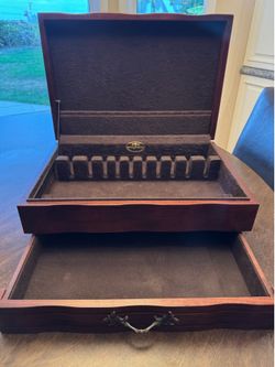 Vintage Reed & Barton Silverware Storage Chest – Wood Case w/ Drawer