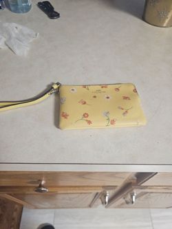 Coach Womens Wristlet Great Condition