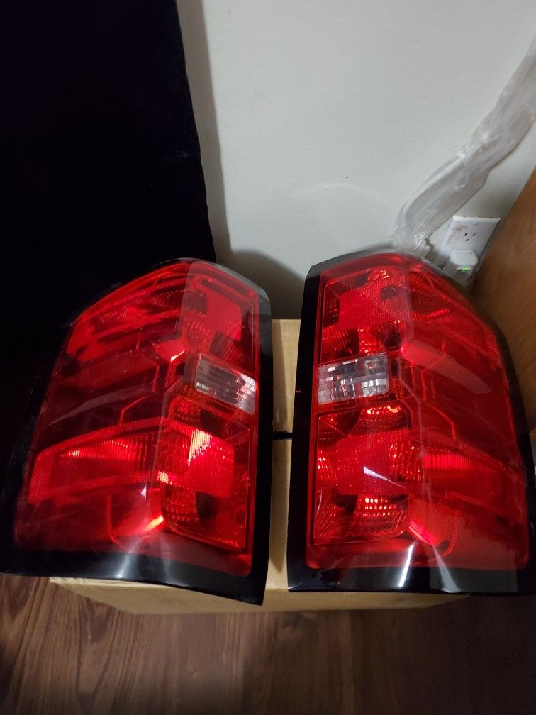 2014-2018 Chevrolet Silverado Taillights OBO