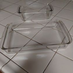 Two Vintage PYREX 