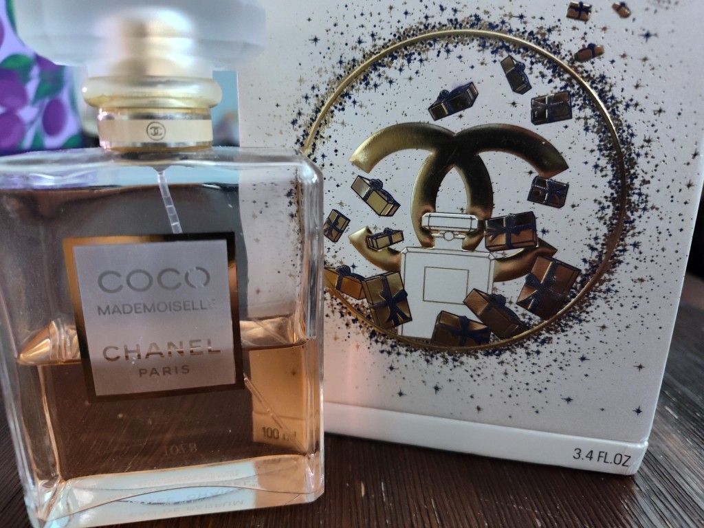 2023 Christmas Chanel Box And Coco Chanel Perfume