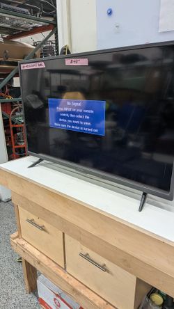 INSIGNIA TV . Insignia™
Insignia™ - 40" Class N10 Series LED Full HD TV
