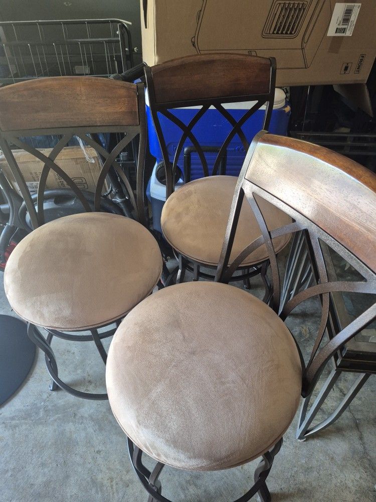 Trendler Swivel Tilt Bar Stools