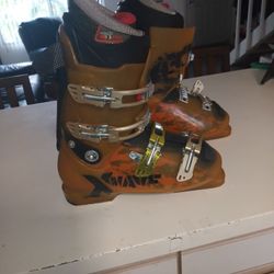 Solomon X-wave Ski Boots In Brand New Condition