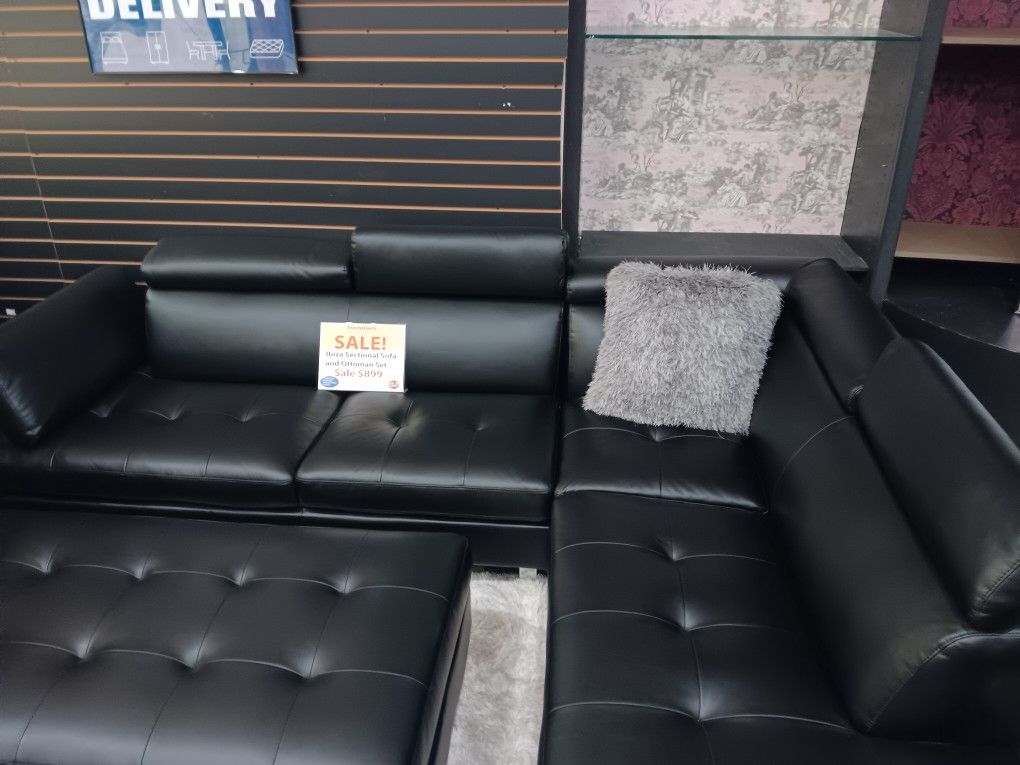 *Last Chance!!!*---Sleek Ibiza Black Leather Sectional Sofa W/Ottoman---Limited Stock!!!---Delivery And FinancingðŸ¤