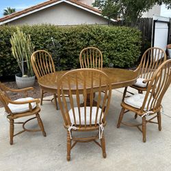 Oakwood dining room table